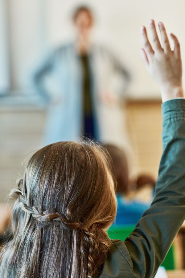Une premi&egrave;re s&eacute;ance en famille, puis le jeune b&eacute;n&eacute;ficie d'un accompagnement individuel